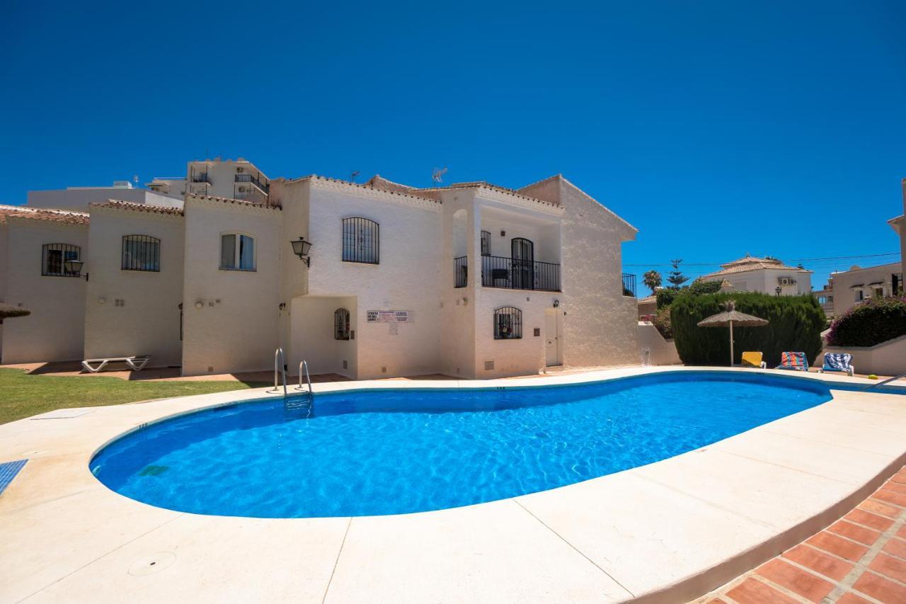 Pinos 2 Lägenhet Nerja Exteriör bild